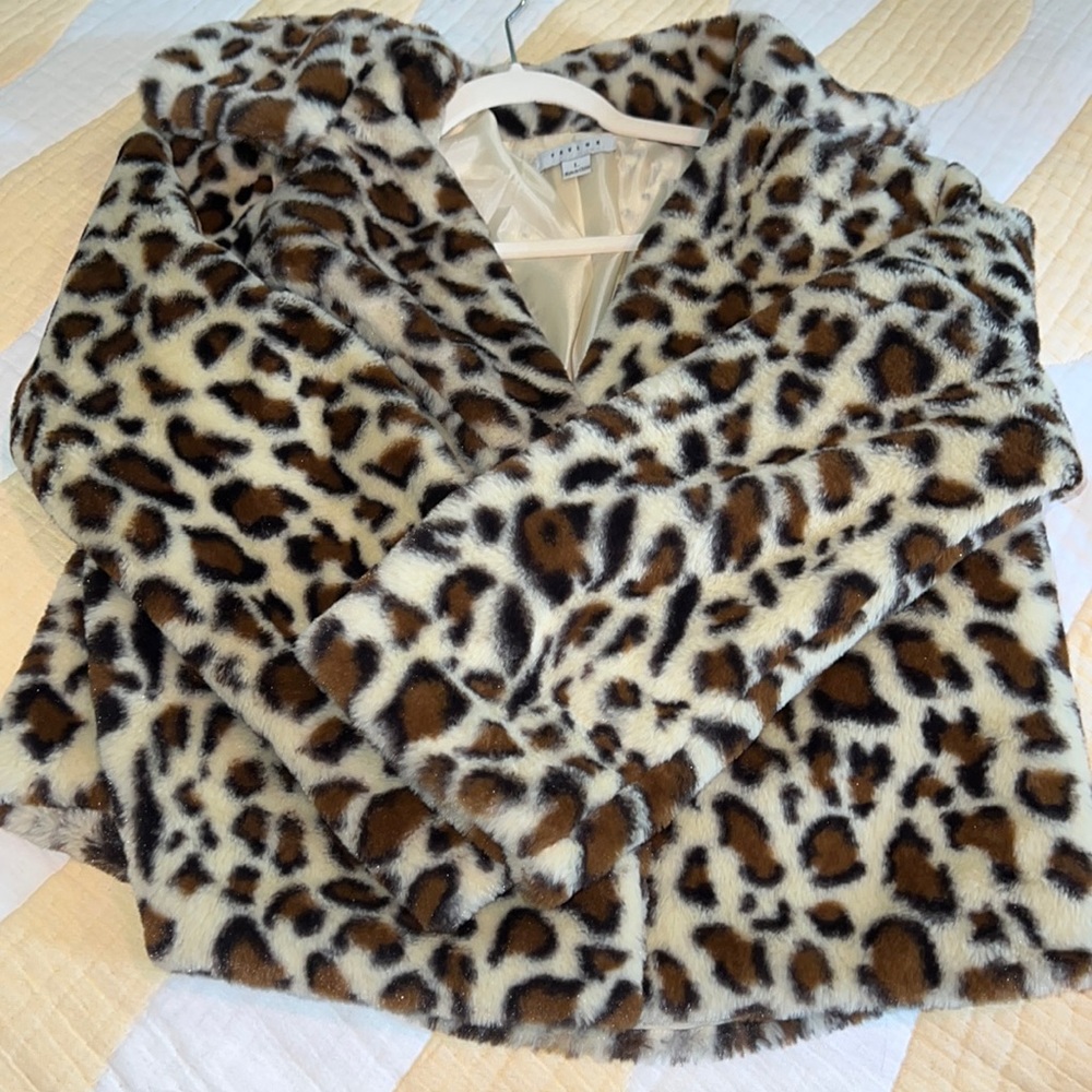 Leopard faux fur jacket